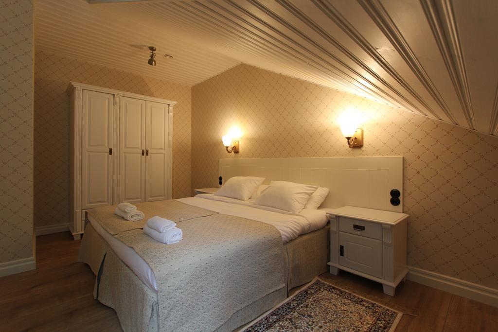 Pargimaja Apartments Kuressaare Ruang foto